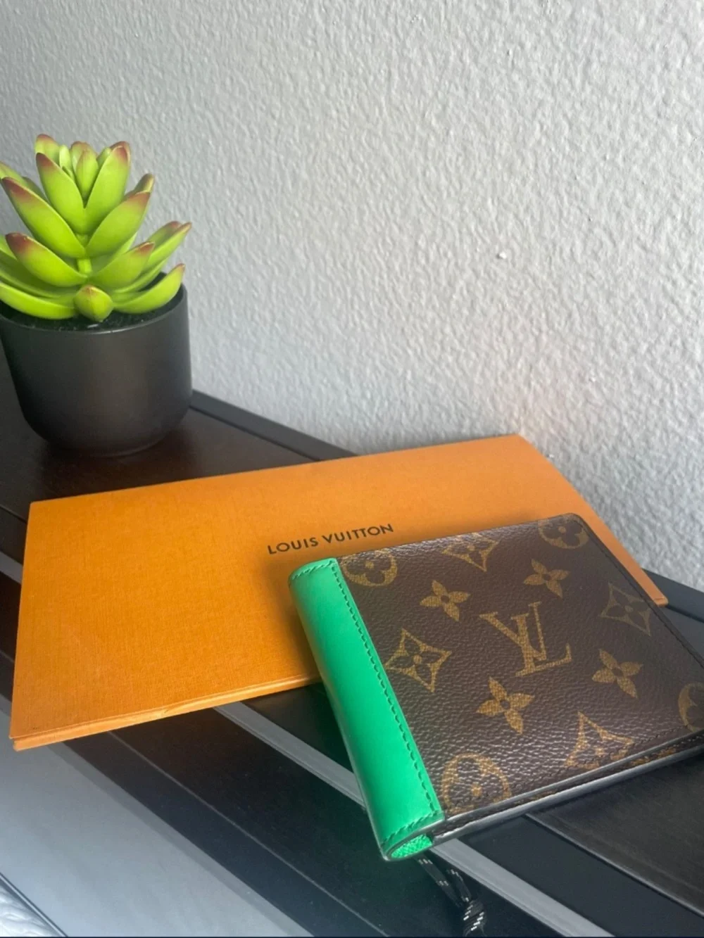 LV wallett